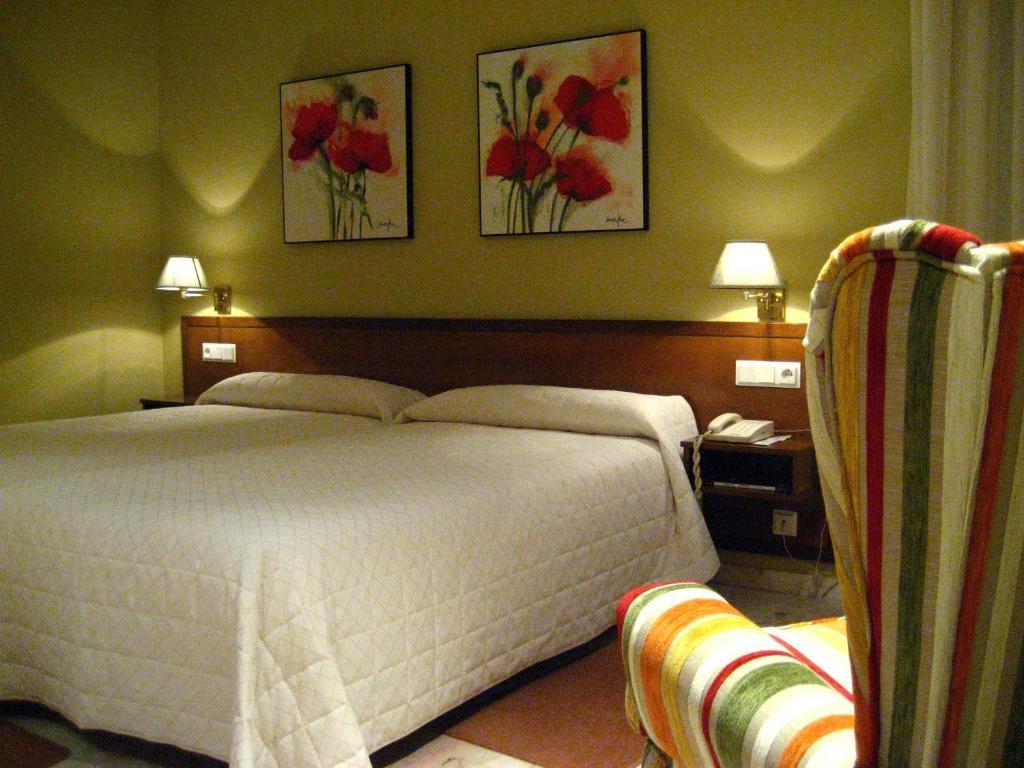 Hotel La Torre Vega de Valdetronco Zimmer foto